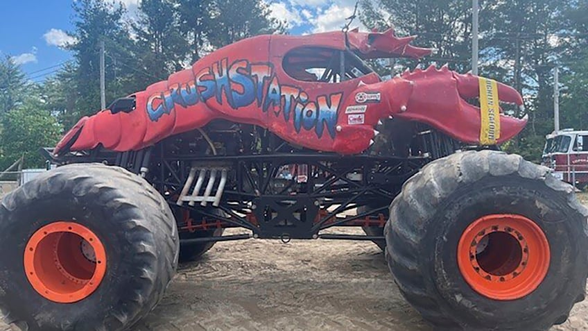 Monster truck