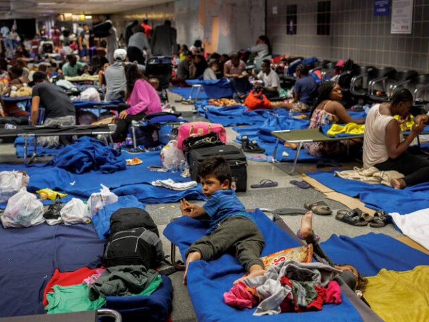 nolte illegals turn chicagos ohare airport into scene from mad max