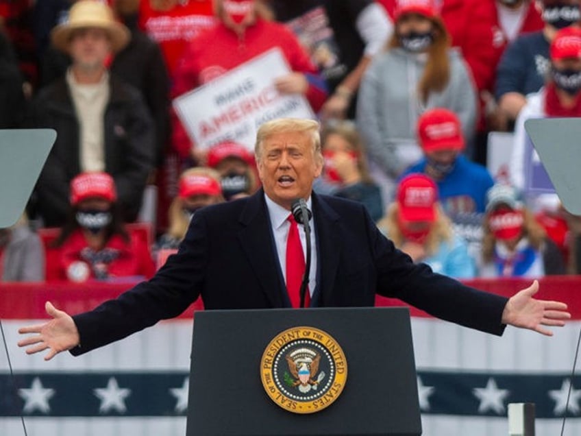 LITITZ, PA - OCTOBER 26: President Donald Trump speaks at a campaign rally on October 26,