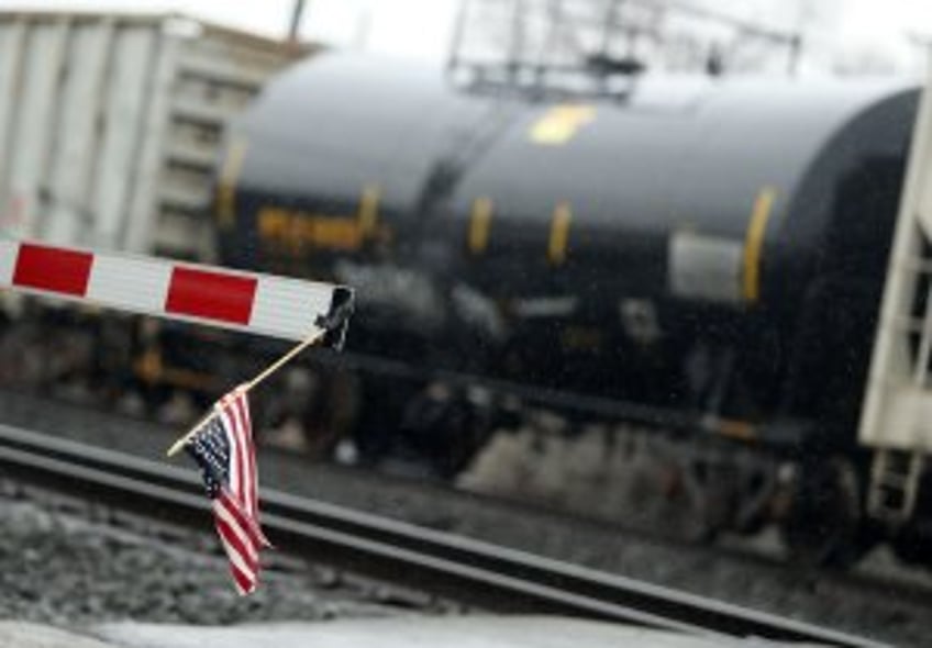 Norfolk Southern, East Palestine reach settlement to resolve 'all claims' in 2023 train de