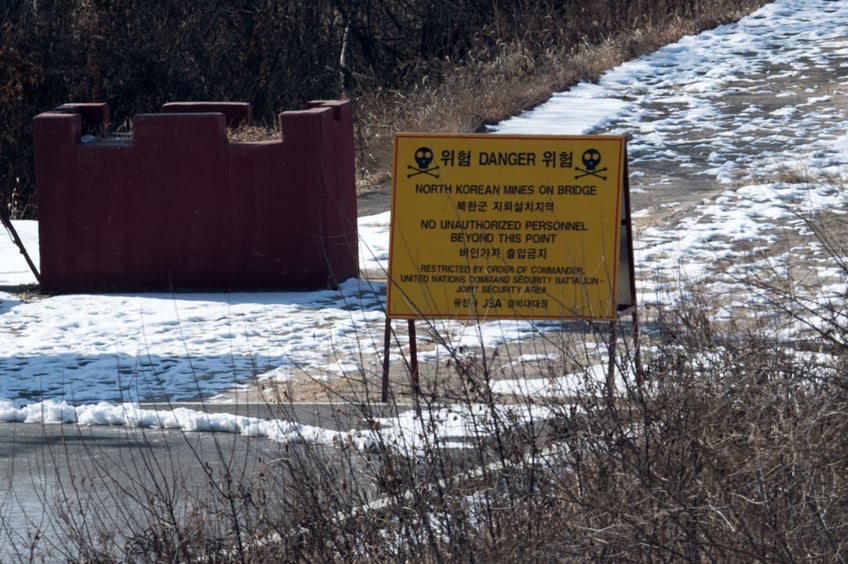 north korea installs fresh landmines in dmz