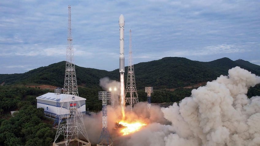 north korea preparing for satellite launch attempt south korean think tank warns