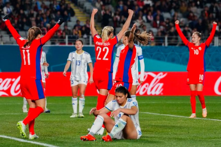 norway moves into the knockout round at womens world cup with 6 0 rout over the philippines