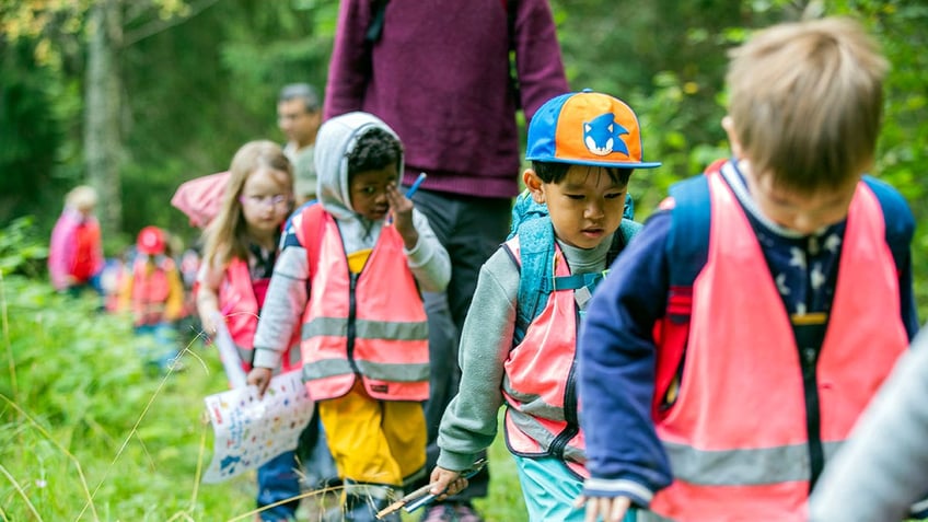 norwegian preschoolers start day with hikes around kindergartens boosting early exposure to outdoor life