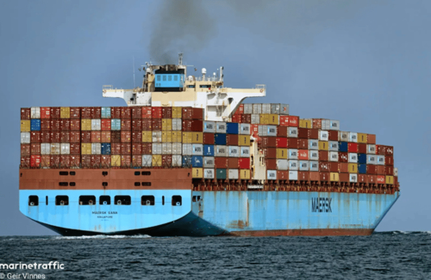 not under command maersk container ship adrift off us east coast after engine room explosion