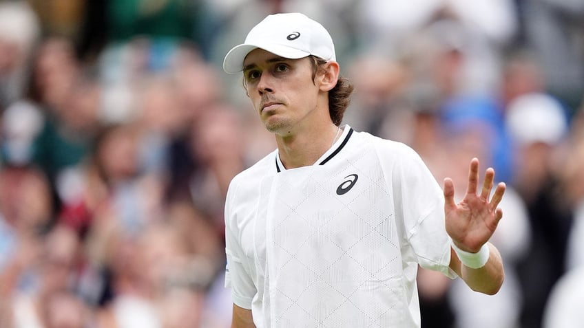 Alex de Minaur thanks Wimbledon fans