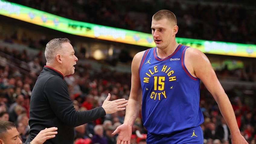 Nikola Jokic leaving game