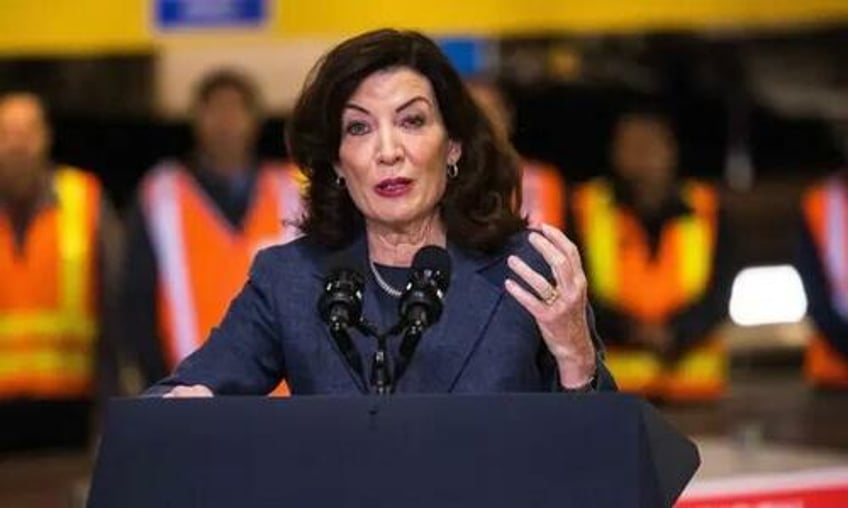 ny gov hochul urges biden to help fund housing grant work authorization to illegal immigrants