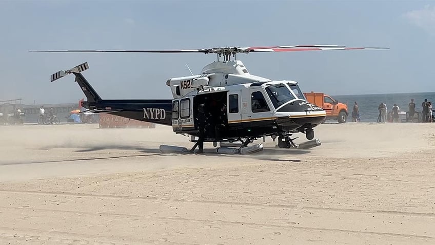 nyc beachgoers spring into action after hearing teens screaming in water