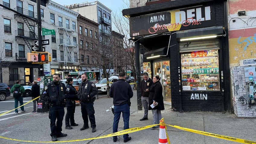 Brooklyn bodega worker killed