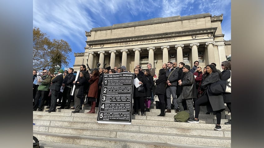 nyc columbia university faculty and students protest suspension of 2 far left groups