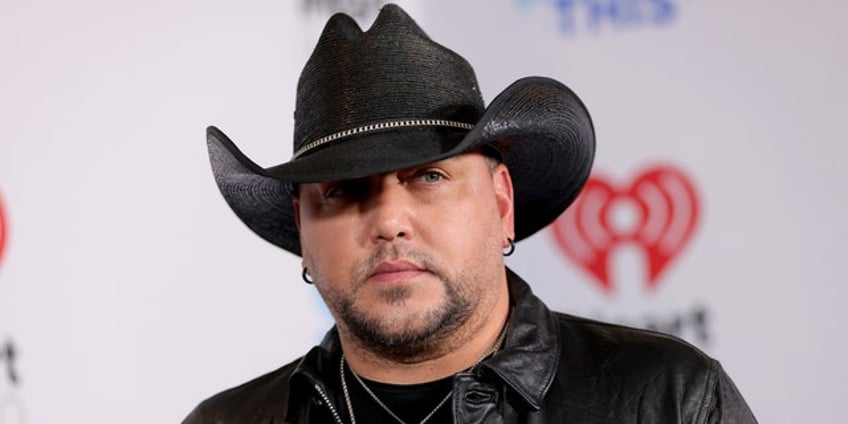 nyt slapped as hypocritical for implying aldean song is racist but downplaying alleged anti white chant