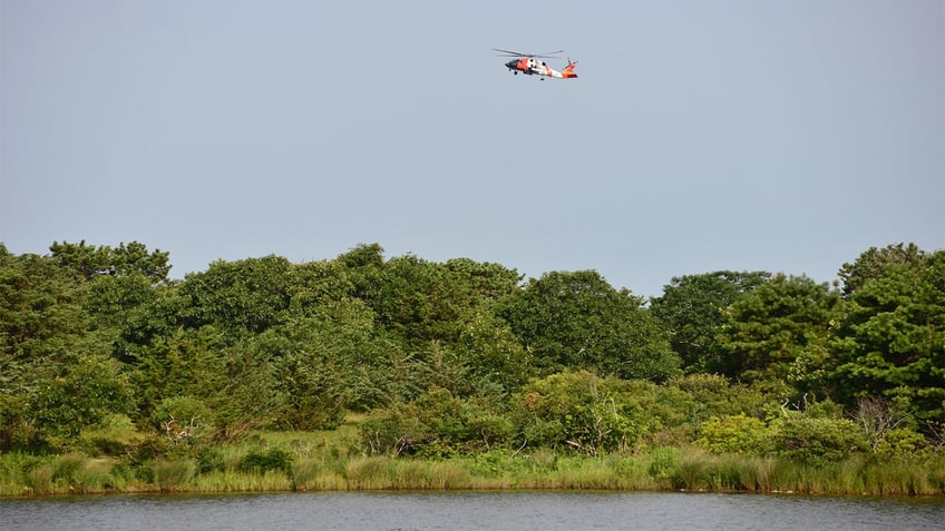 obamas chef idd as paddleboarder who drowned near former presidents marthas vineyard estate