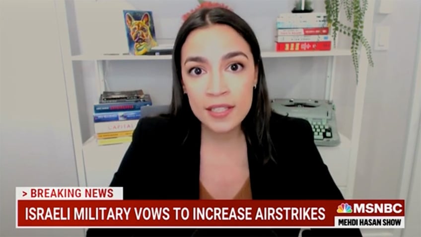 ocasio cortez hits netanyahu for shocking 2019 decision banning tlaib omar from visiting israel