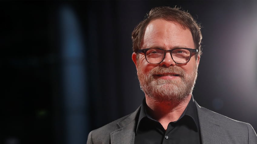 office star rainn wilson actors will estrange themselves from hollywood cool kids if they mention god