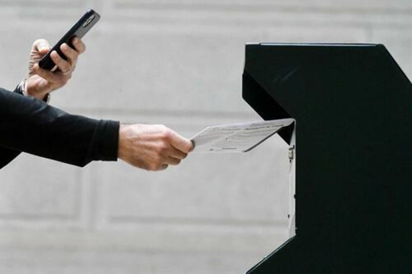 officials cant reject mail in ballots with incorrect dates pennsylvania court