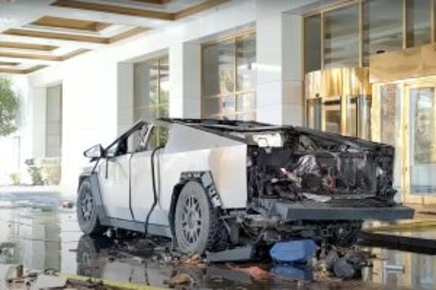 Officials say suspect in Las Vegas Tesla explosion had military background