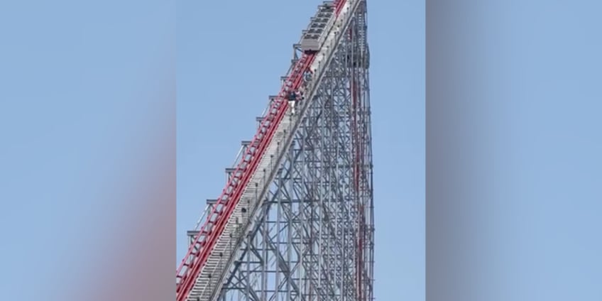 ohio amusement park guest stuck at top of once steepest roller coaster relives scary exit such an angle