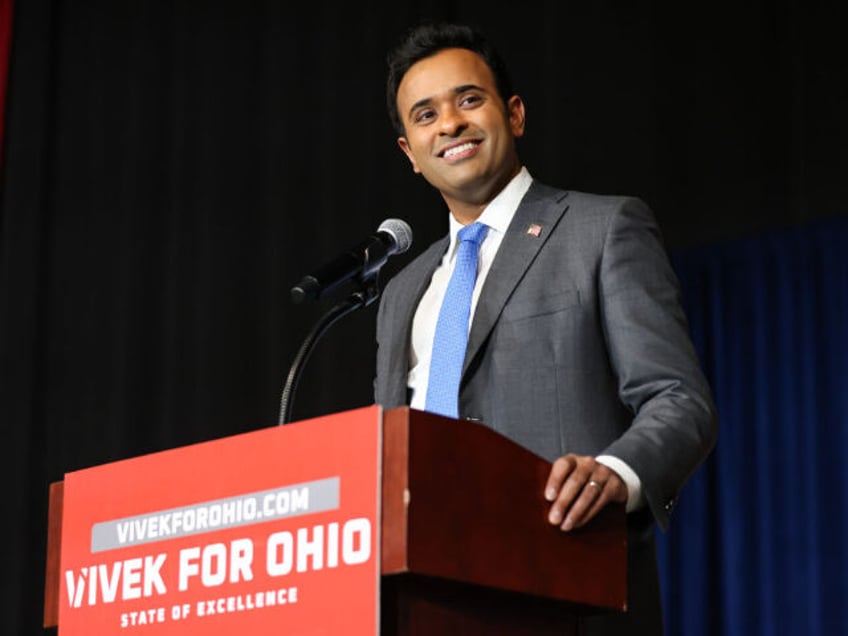TOLEDO, OH - FEBRUARY 25: Ohio republican guebenatorial candidate Vivek Ramaswamy speaks d