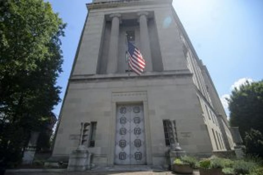 Ohio man charged with threatening violence in letters to state officials, law enforcement