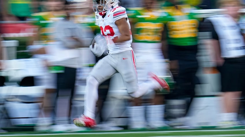 Ohio State Buckeyes running back TreVeyon Henderson