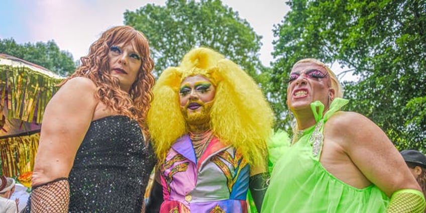 ohio youth center sponsors program to teach kids how to be drag queens the fundamentals of drag