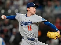 Ohtani and Freeman homer, Sasaki earns 1st MLB win as streaking Dodgers overpower Braves 10-3