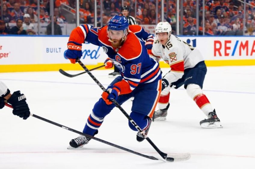 Edmonton's Connor McDavid will try to lead the Oilers over the defending champion Florida
