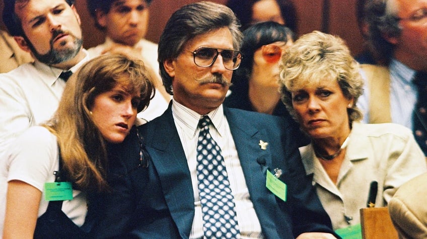 Fred Goldman, Patty Goldman and Kim Goldman listen to testimony during O.J. Simpson's trial.