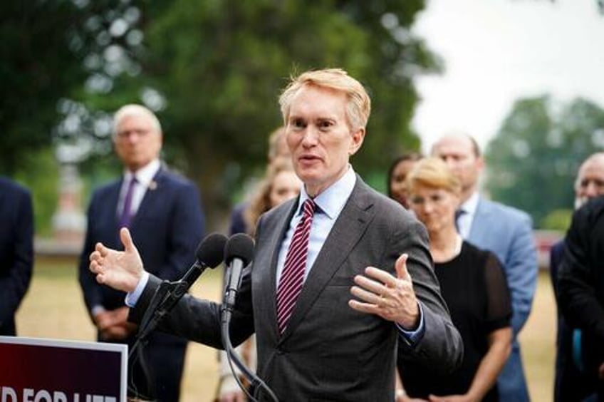 oklahoma gop bitchslaps sen james lankford for negotiating crappy border deal with democrats