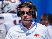 Oklahoma State coach Mike Gundy reverses course after taking aim at critics: 'I apologize'