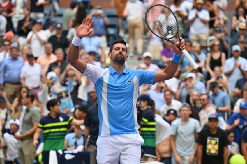 old fella djokovic romps into us open third round