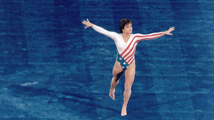 olympian mary lou retton to receive aid from usopc amid battle with rare pneumonia report