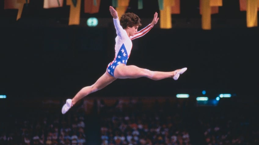 Mary Lou Retton performs