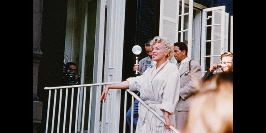 on this day in history august 5 1962 marilyn monroe is found dead in los angeles