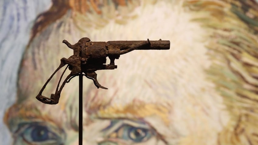 Van Gogh suicide weapon