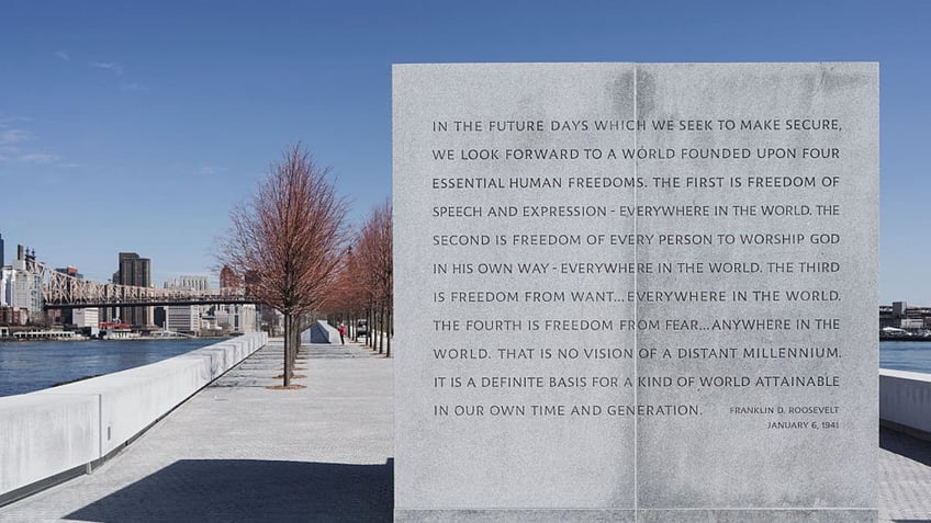 Roosevelt Island FDR monument