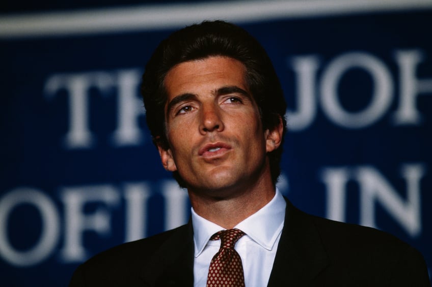 on this day in history july 21 1999 navy divers recover body of john f kennedy jr after plane crash