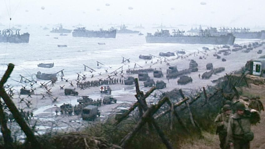 on this day in history july 24 1998 world war ii epic saving private ryan debuts in theaters