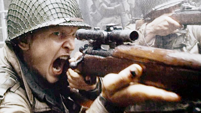 on this day in history july 24 1998 world war ii epic saving private ryan debuts in theaters