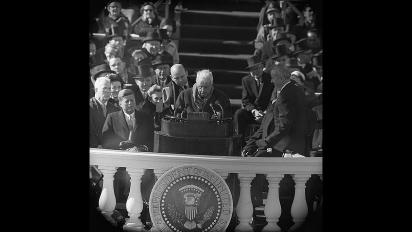 robert frost inauguration jFK