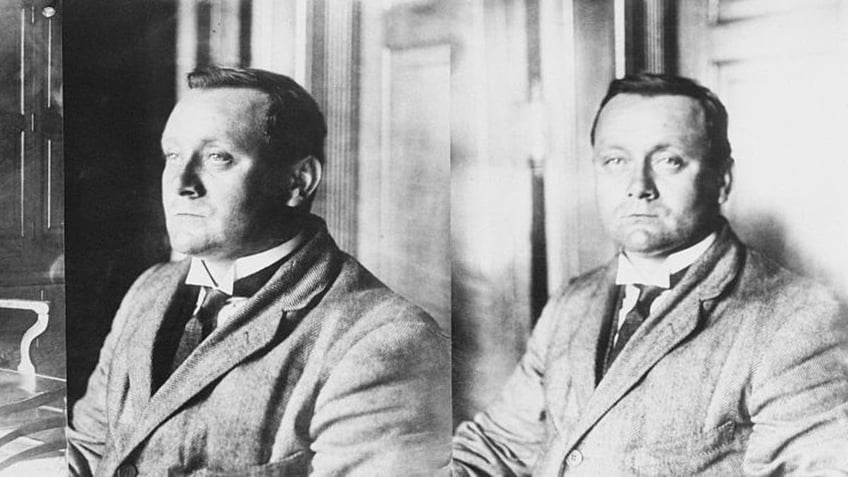 on this day in history october 14 1912 teddy roosevelt shot in chest makes campaign stop minutes later