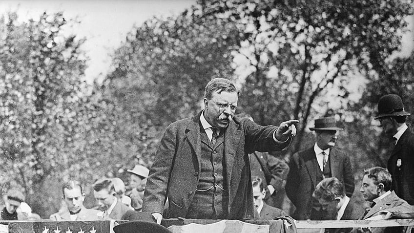 on this day in history october 14 1912 teddy roosevelt shot in chest makes campaign stop minutes later