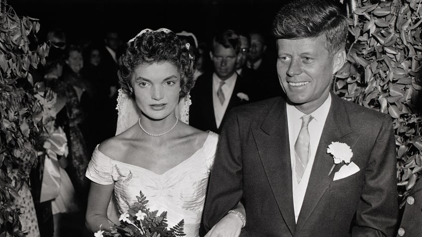 on this day in history september 12 1953 john f kennedy weds jacqueline bouvier in newport rhode island