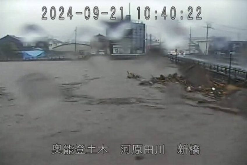 Japanese authorities tell tens of thousands of people in Ishikawa to evacuate after "unpre