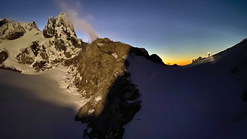 oregon hiker rescued after tumbling several hundred feet down mt hood