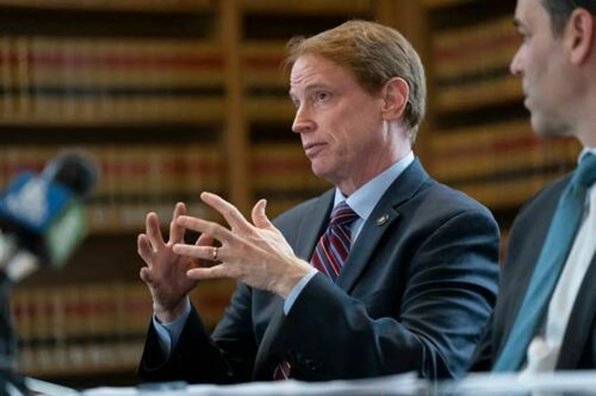 oregon supreme court blocks 10 republicans from running for reelection