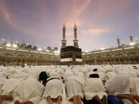 Over 1.5 million pilgrims begin hajj under blazing sun