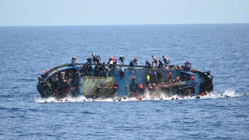 over 186000 migrants crossed the mediterranean so far this year un says