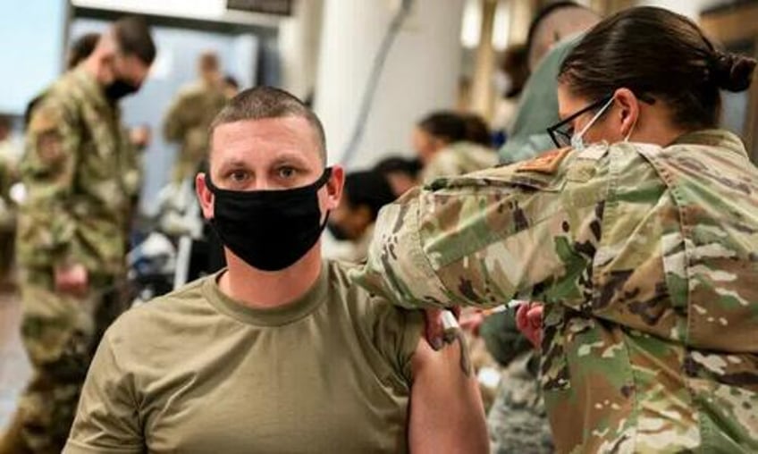 over 200 service members veterans pledge to hold military leaders accountable for vaccine mandate